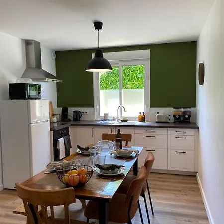 Le Cinquieme ברסויר