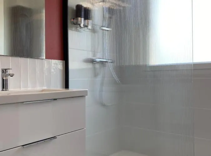 Le Cinquieme بيت للعطل